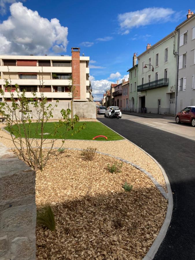 Du Bonheur - Au Coeur Des Volcans D'auvergne Sur La Route Du Sud Apartment *