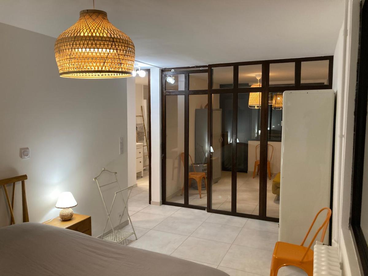 Apartment Du Bonheur - Au Coeur Des Volcans D'auvergne Sur La Route Du Sud *