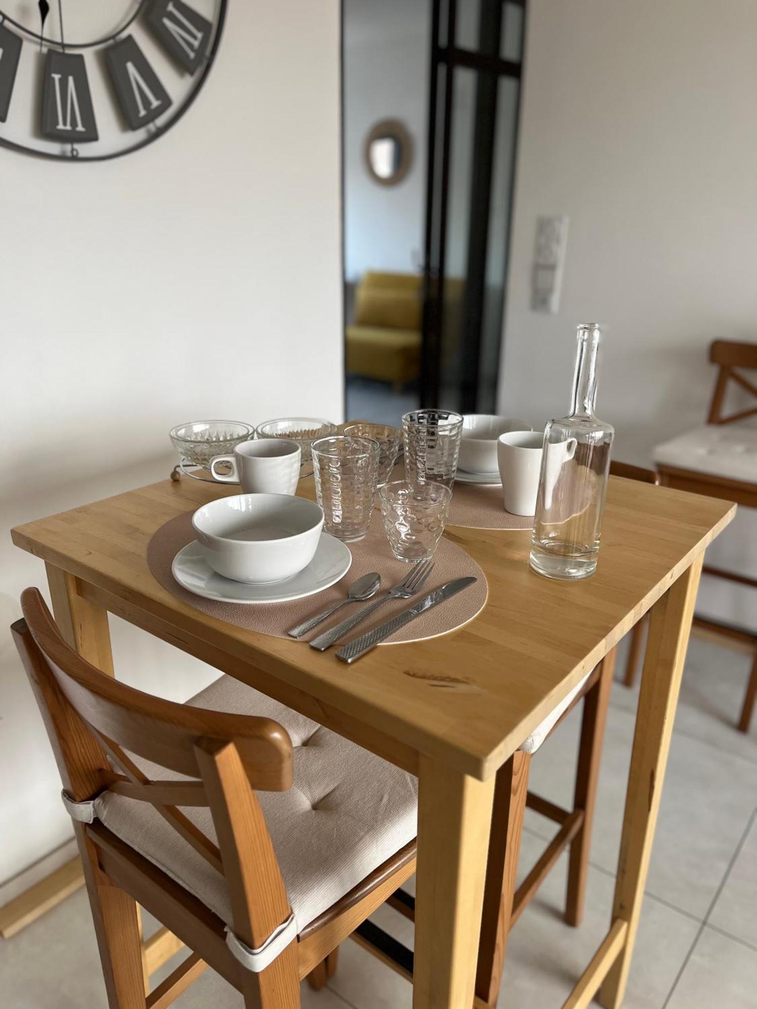 Apartment Du Bonheur - Au Coeur Des Volcans D'auvergne Sur La Route Du Sud